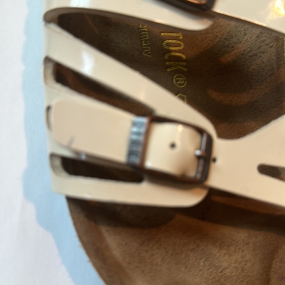 Birkenstock Ivory Patent Leather Sandals 38 - Picture 7 of 8